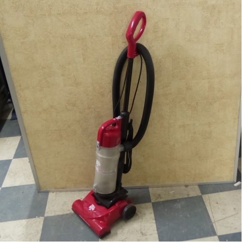 Dirt Devil Quick Lite Cyclonic Bagless Upright Vacuum Cleaner Allsold